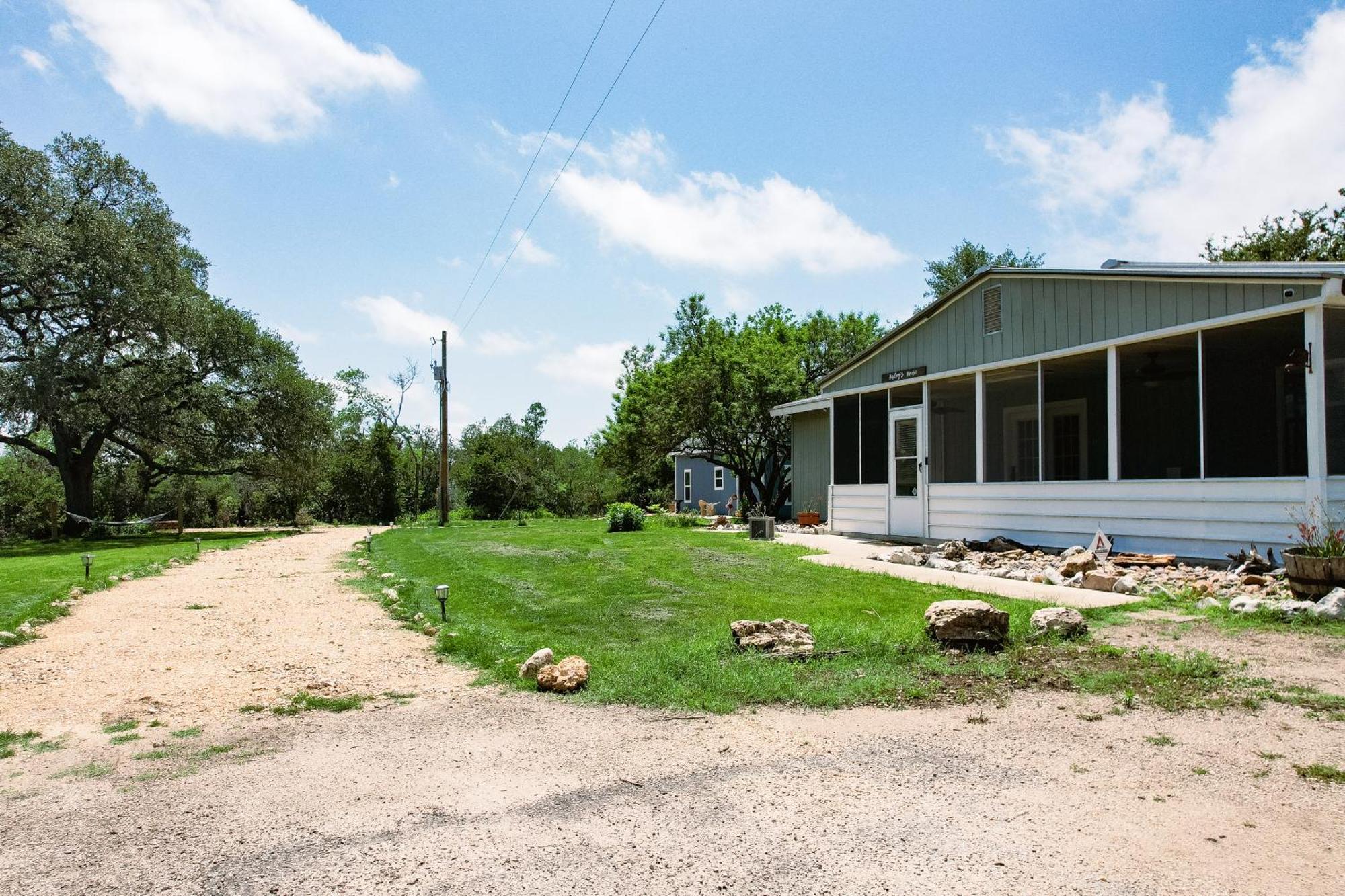 Hadley'S House - A Country 3 Bdrm With Screened-In Porch New Braunfels Eksteriør bilde